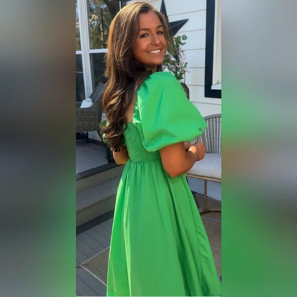 Entro Vibrant Green Midi Dress with Puff Sleeves - Picture 3 of 8